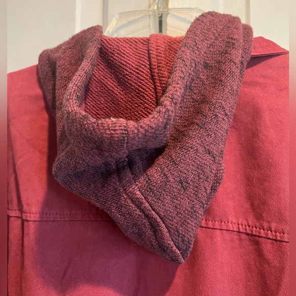 Burgundy Utility Jacket- Denim Bodice, Sweatshirt Sleeves& Hood, Snaps &Pockets - Picture 7 of 10